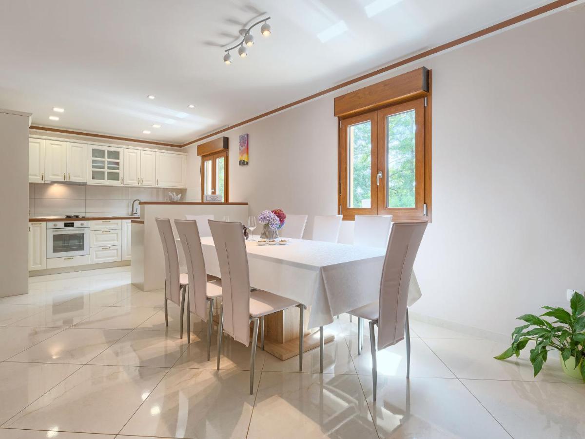 Holiday Home Villa Aniva By Interhome Zminj Ngoại thất bức ảnh